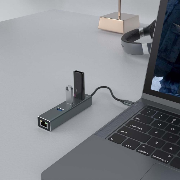 aluminiowy hub SAVIO AK-57 Plug and Play z przewodem USB-C